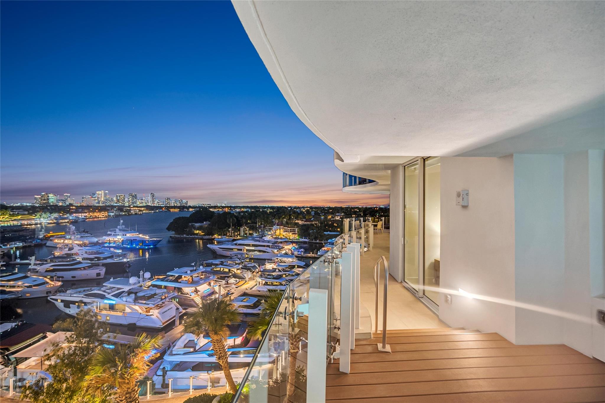 Pier sixty six - Residential