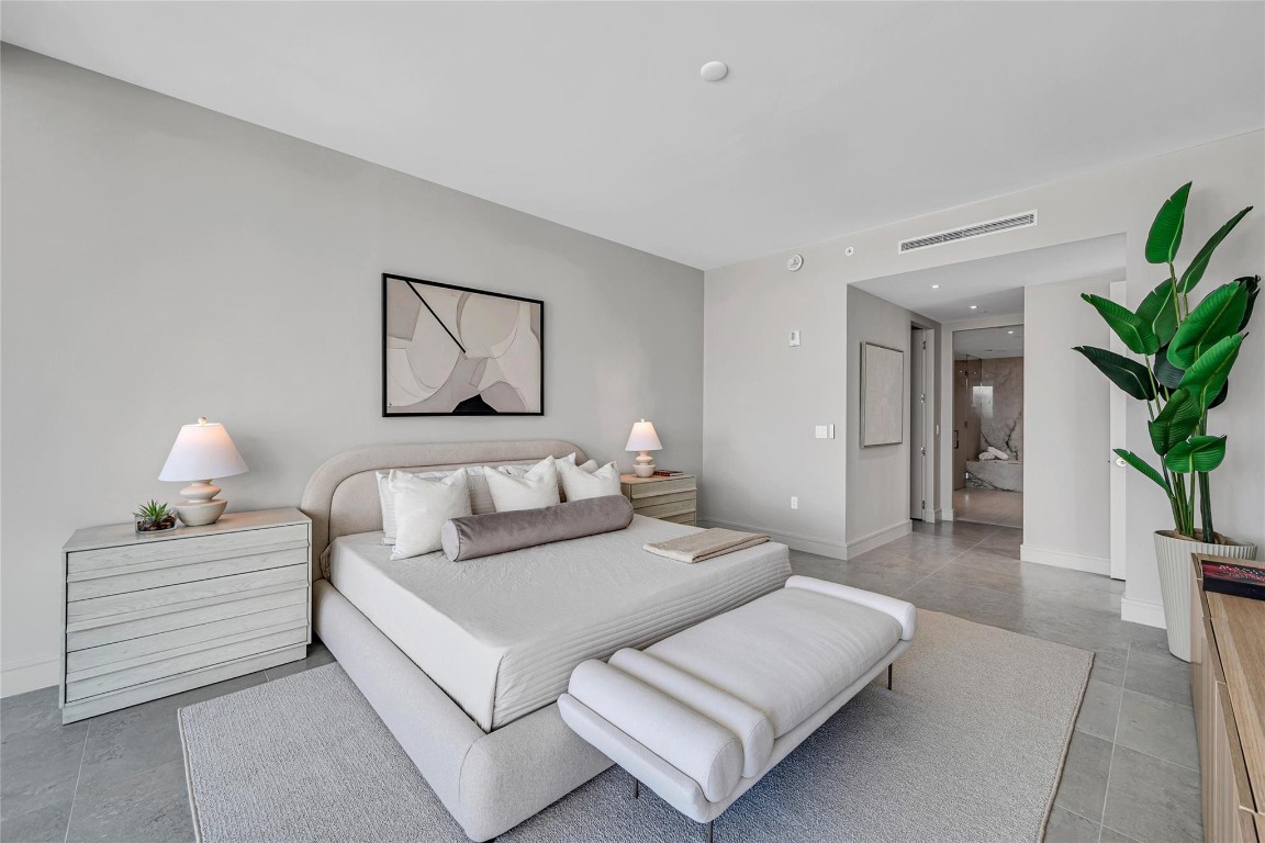 Pier sixty six - Residential