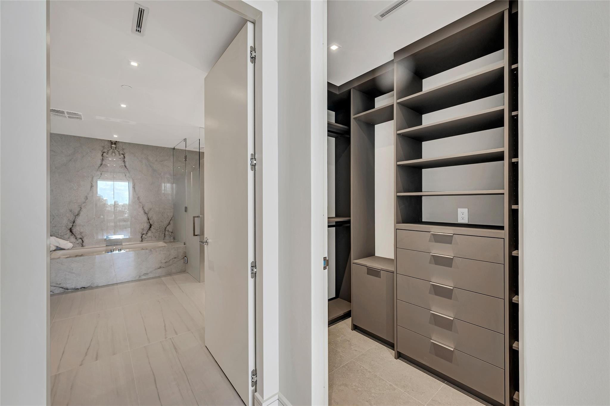 Pier sixty six - Residential