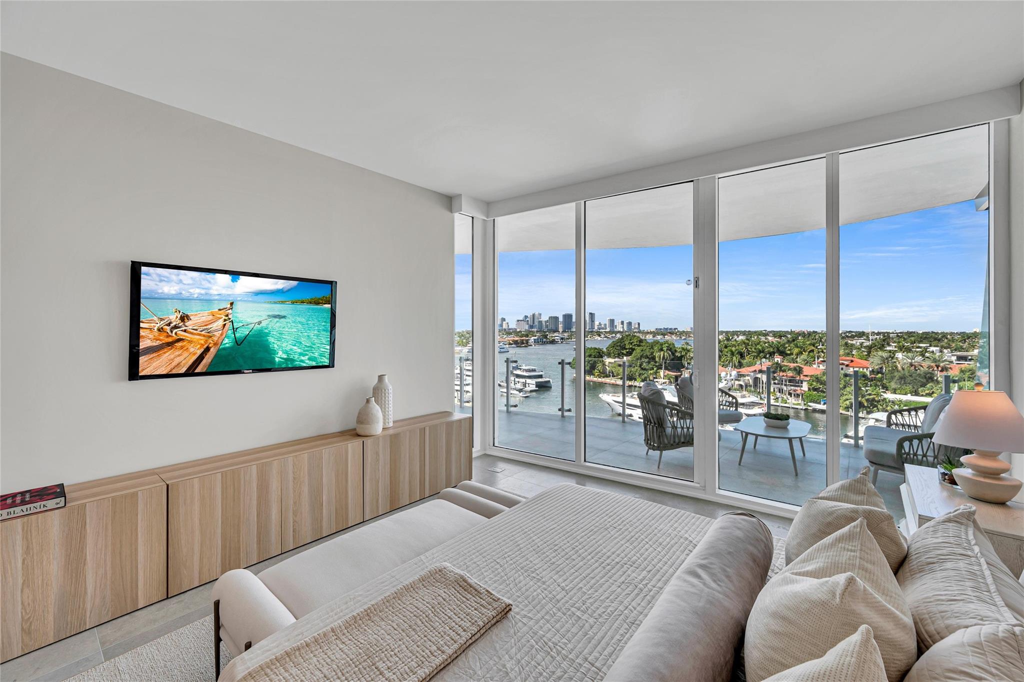 Pier sixty six - Residential