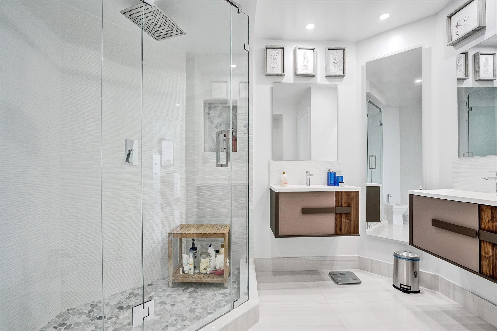 POINT OF AMERICAS CONDO - Residential