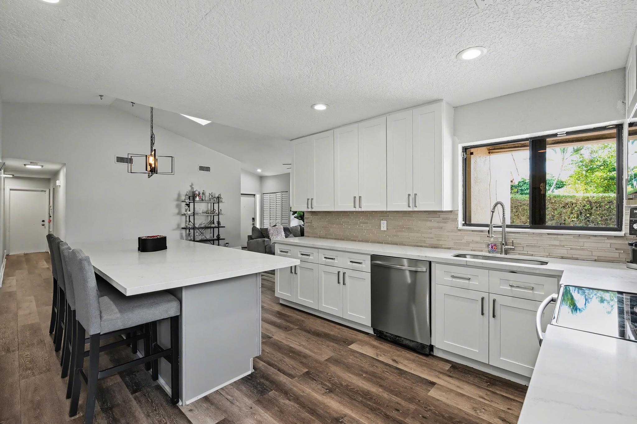 SIERRA DEL MAR - Residential