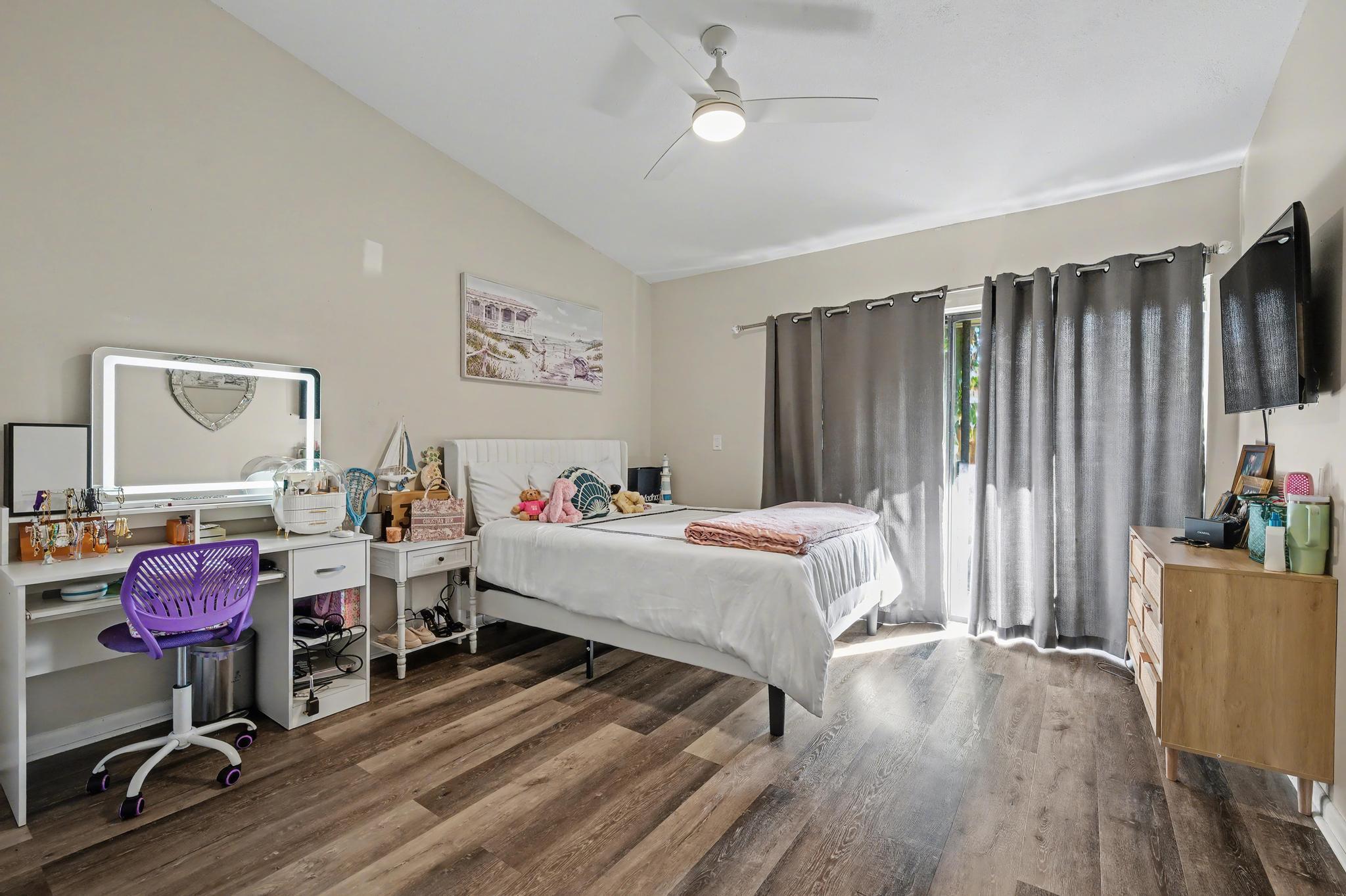 SIERRA DEL MAR - Residential