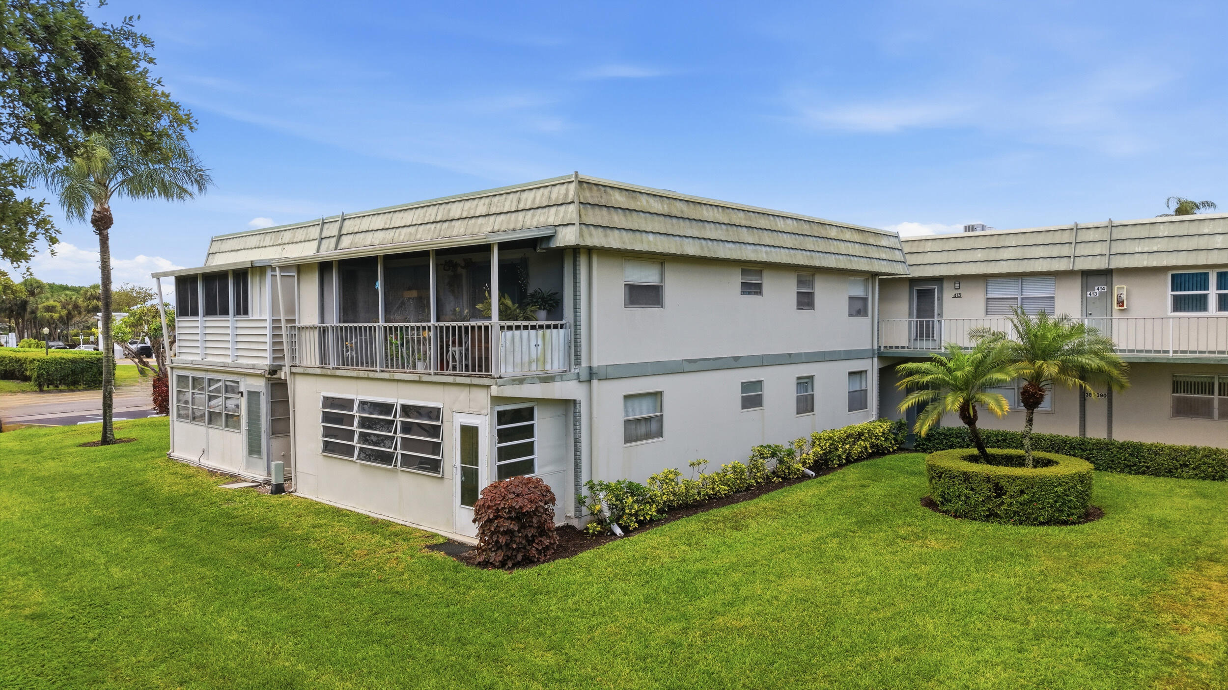 KINGS POINT FLANDERS CONDOS - Residential