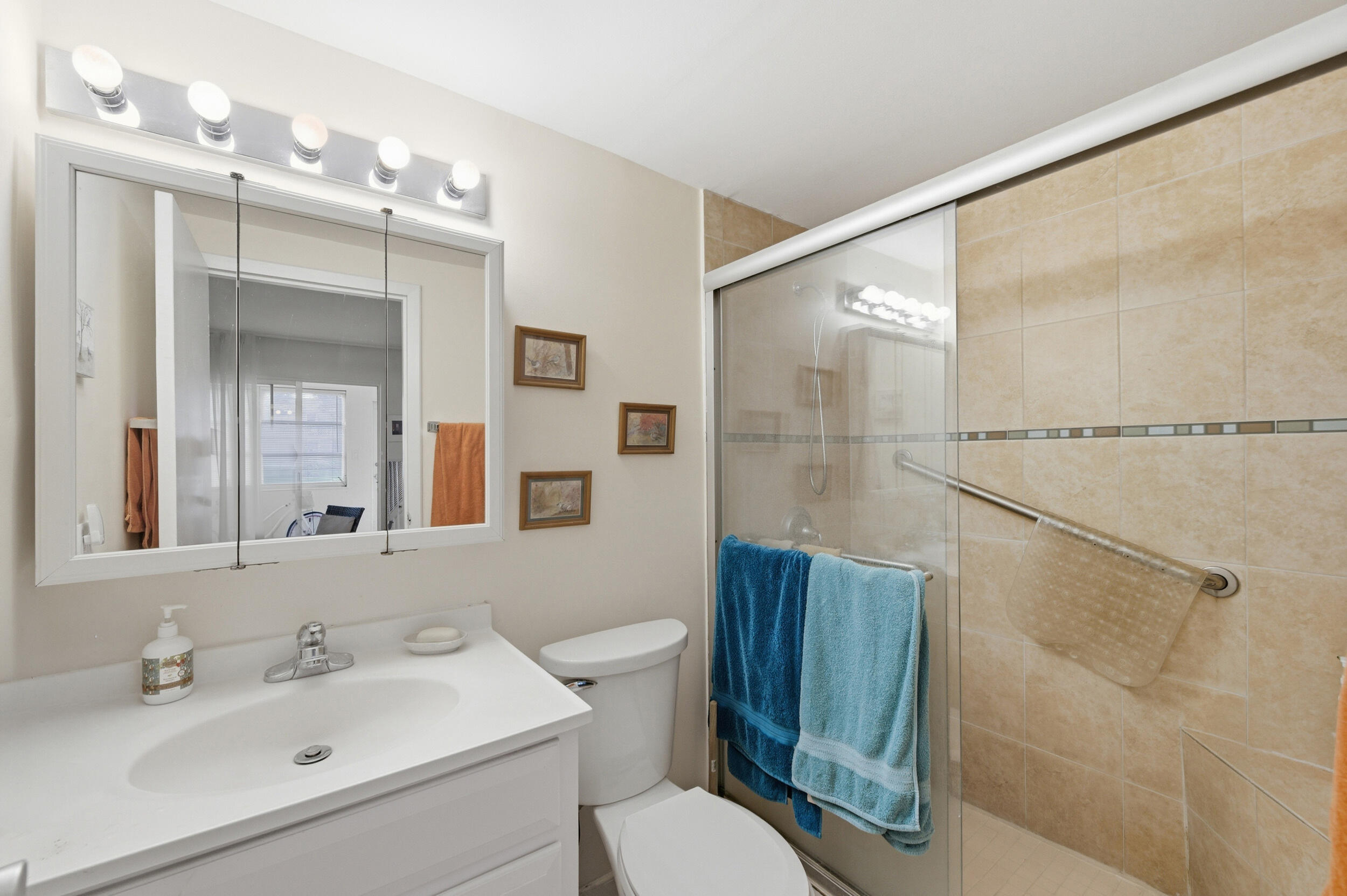 KINGS POINT FLANDERS CONDOS - Residential