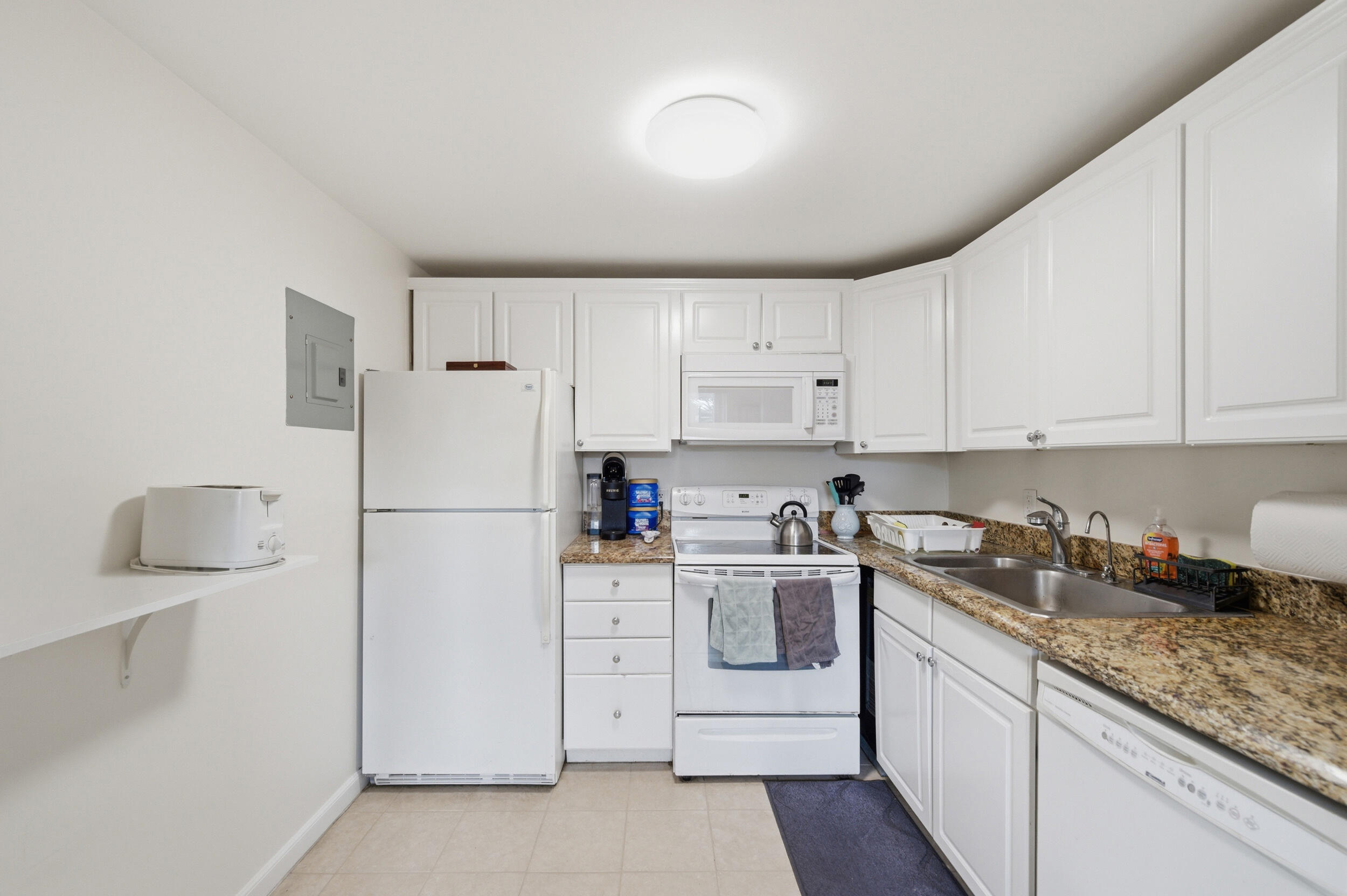 KINGS POINT FLANDERS CONDOS - Residential