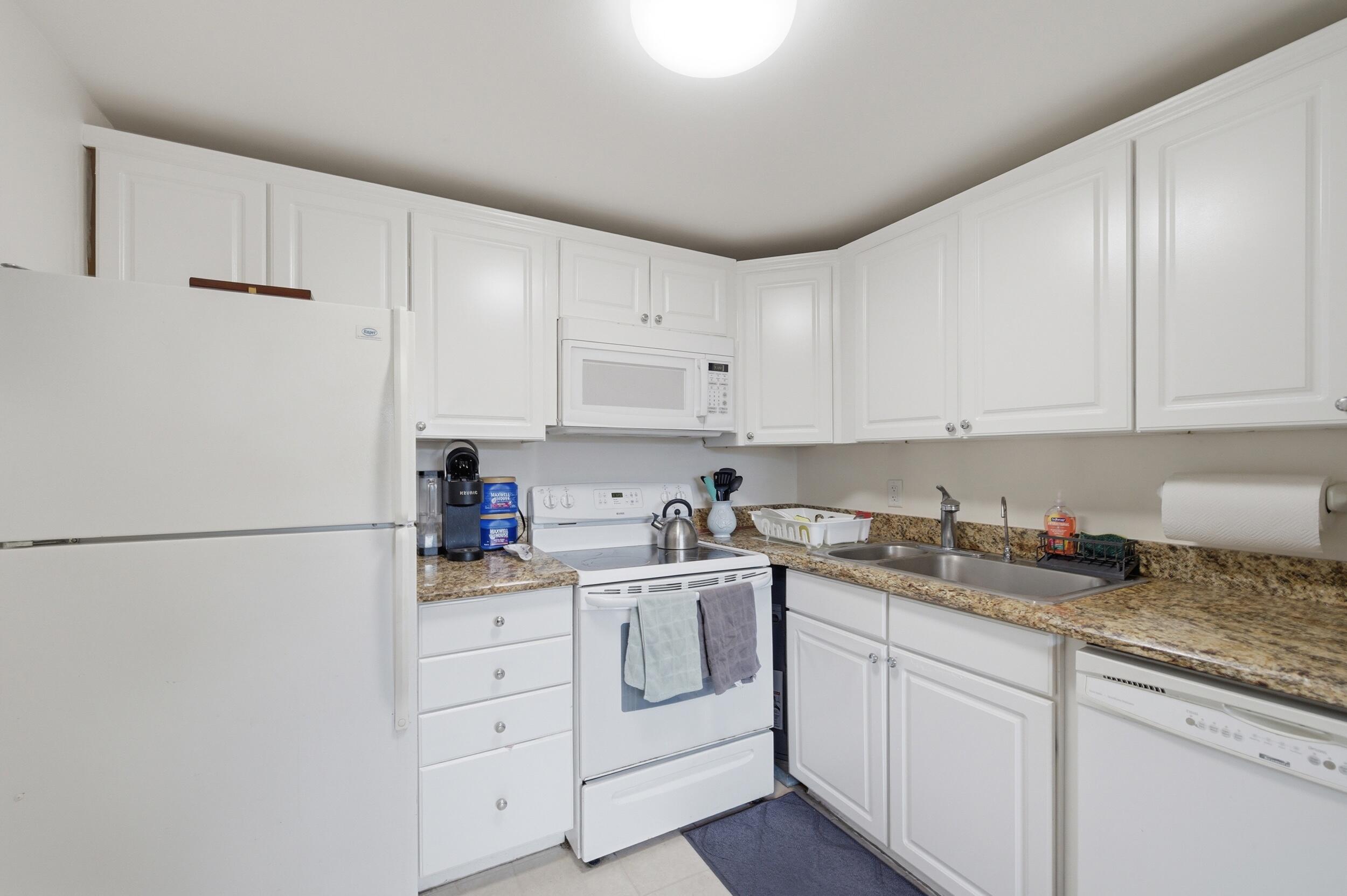 KINGS POINT FLANDERS CONDOS - Residential