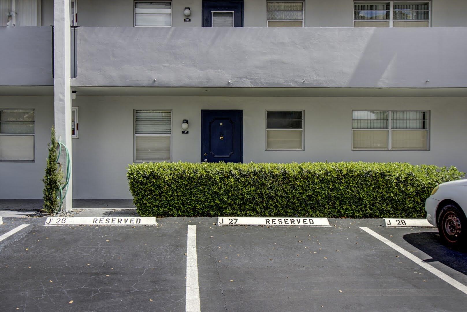 ORIOLE GOLF & TENNIS CLUB CONDO - Residential