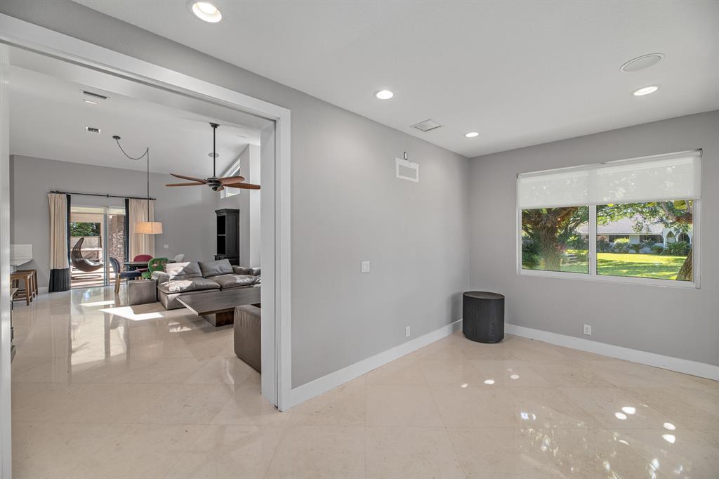 SADDLE TRAIL PARK OF WELL - Residential