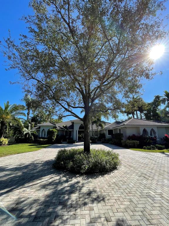 SADDLE TRAIL PARK OF WELL - Residential