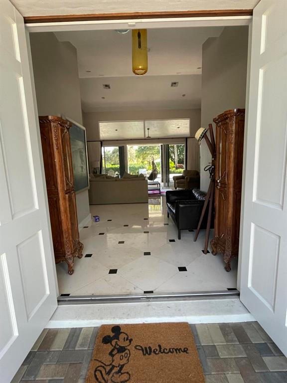 SADDLE TRAIL PARK OF WELL - Residential