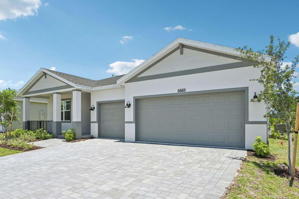 Photo of 5665 Hampton Park Circle, Vero Beach, FL 32966 (MLS # R11104063)