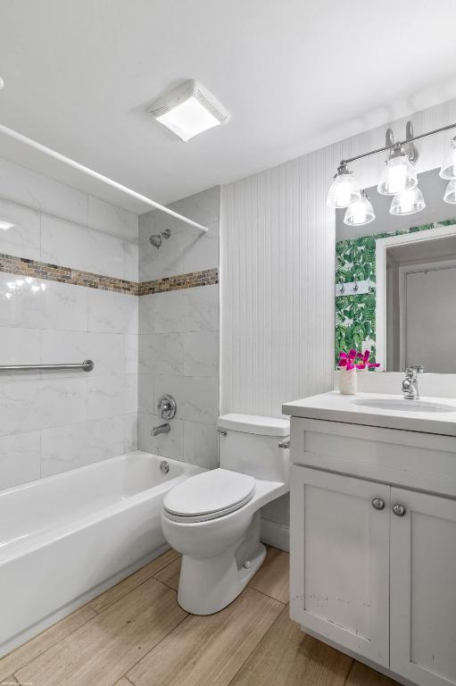 THE LITTLE CLUB CONDO - Residential