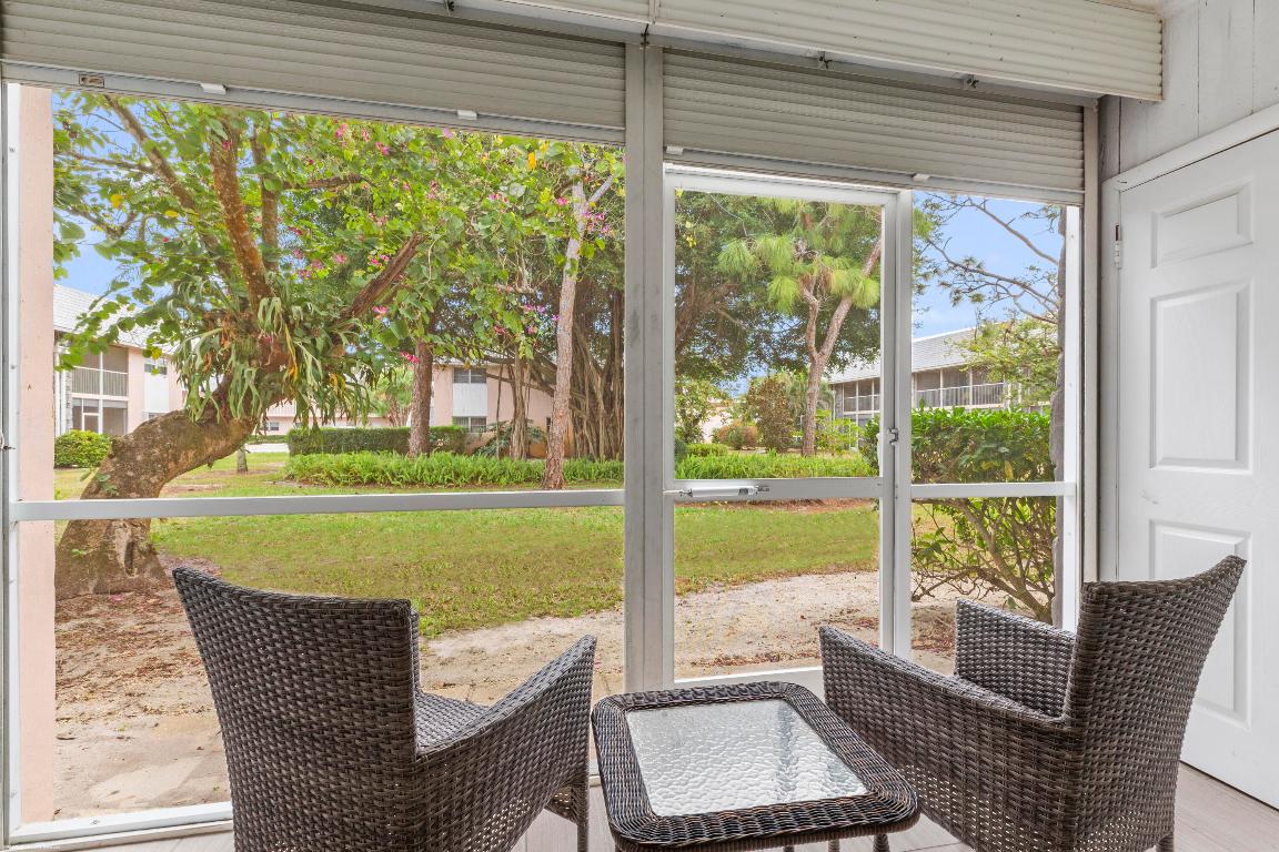 THE LITTLE CLUB CONDO - Residential