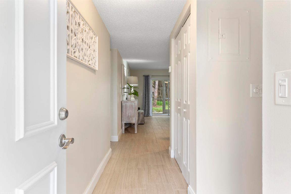 THE LITTLE CLUB CONDO - Residential