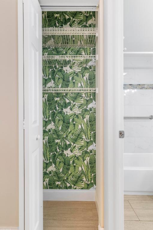 THE LITTLE CLUB CONDO - Residential