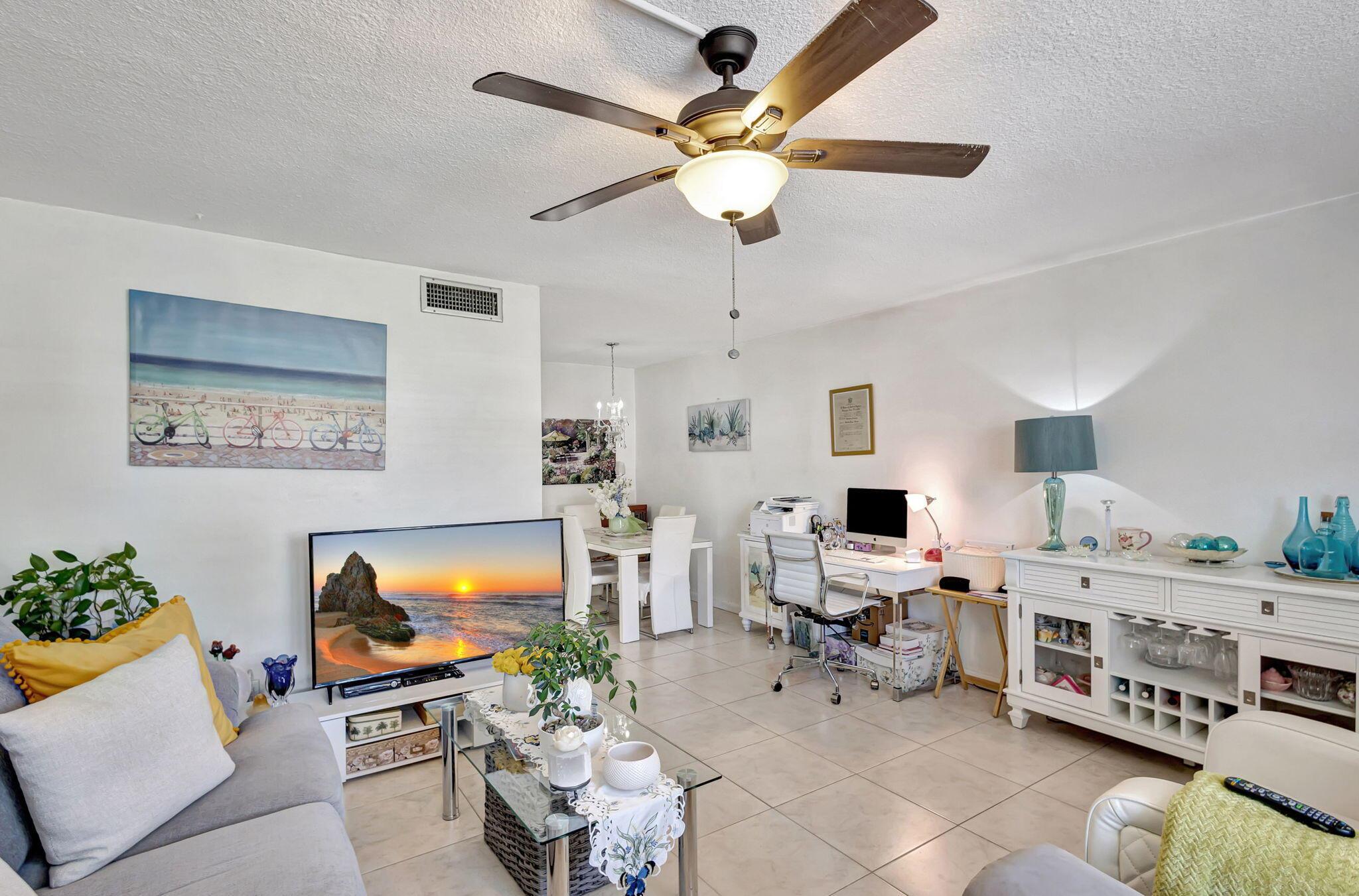 2565 S Ocean Boulevard 211