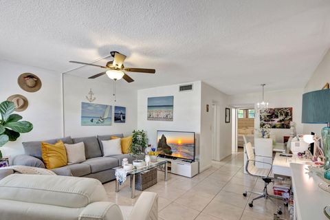 2565 S Ocean Boulevard 211 Palm Beach FL 33480