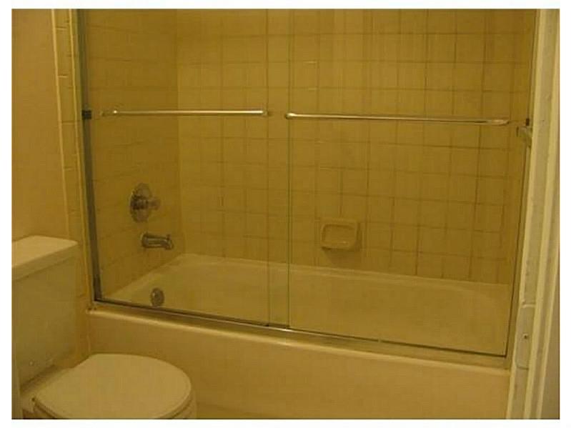 COCO PARC CONDO - Residential Lease