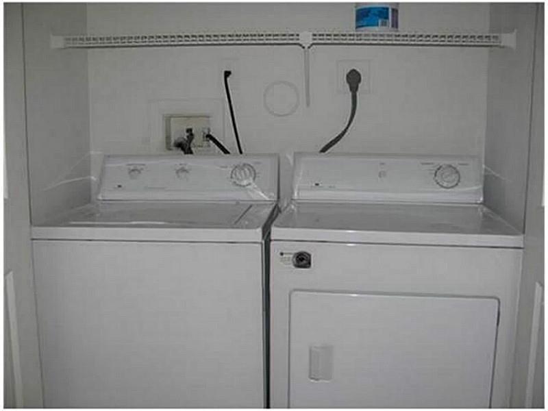 COCO PARC CONDO - Residential Lease