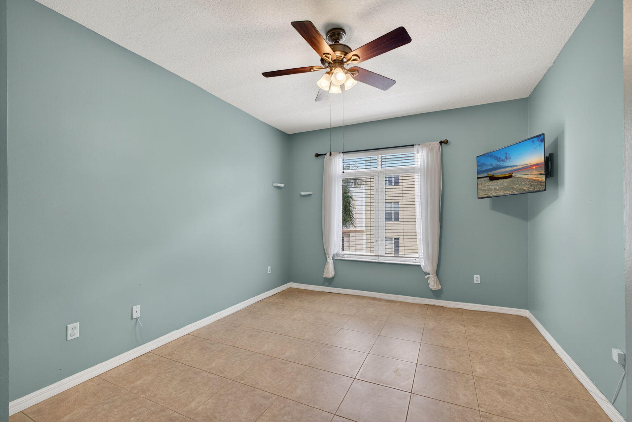 Village At Abacoa Condo - Residential