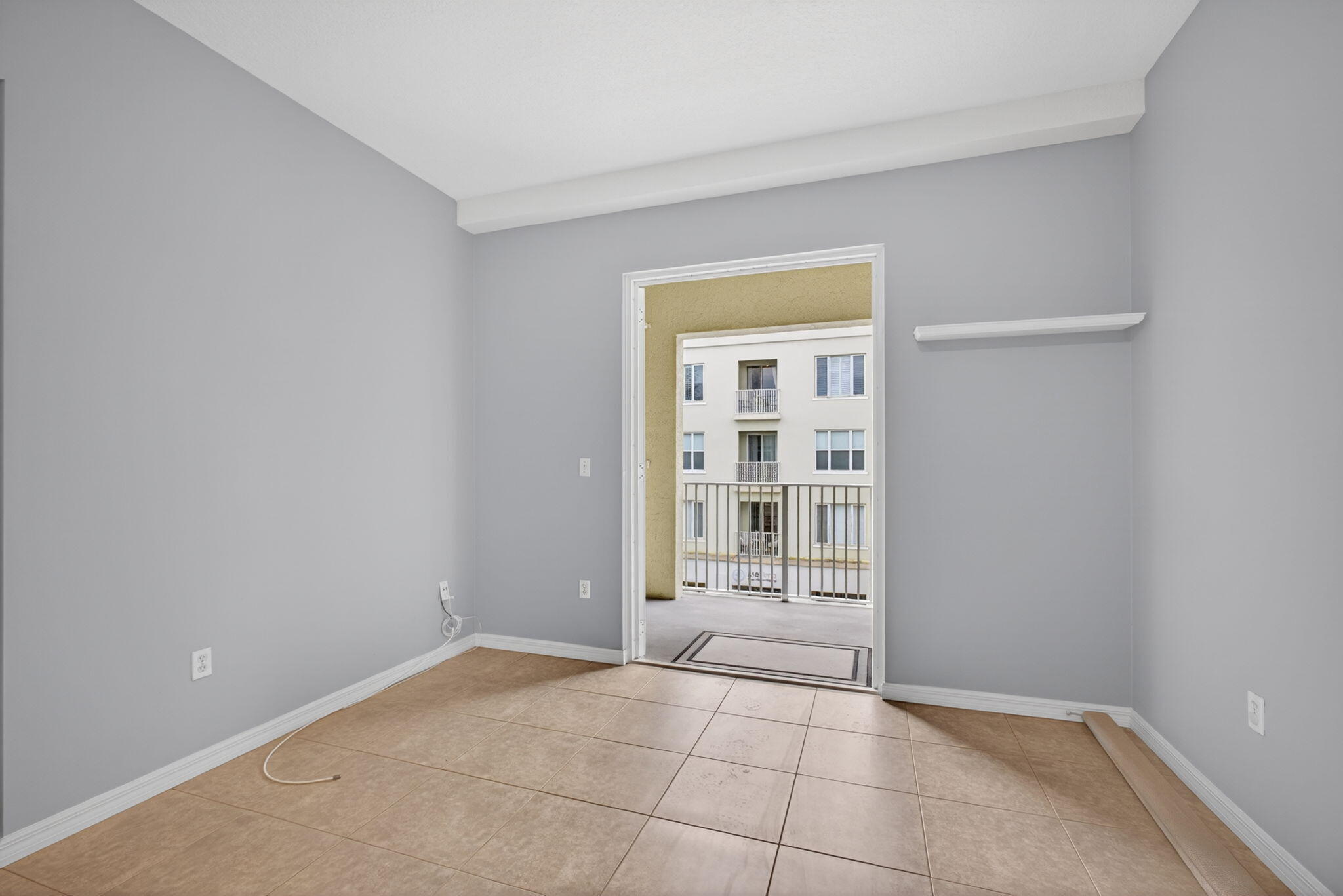 Village At Abacoa Condo - Residential
