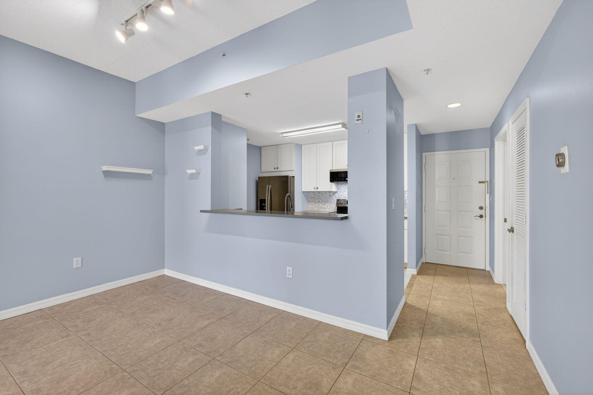 Village At Abacoa Condo - Residential