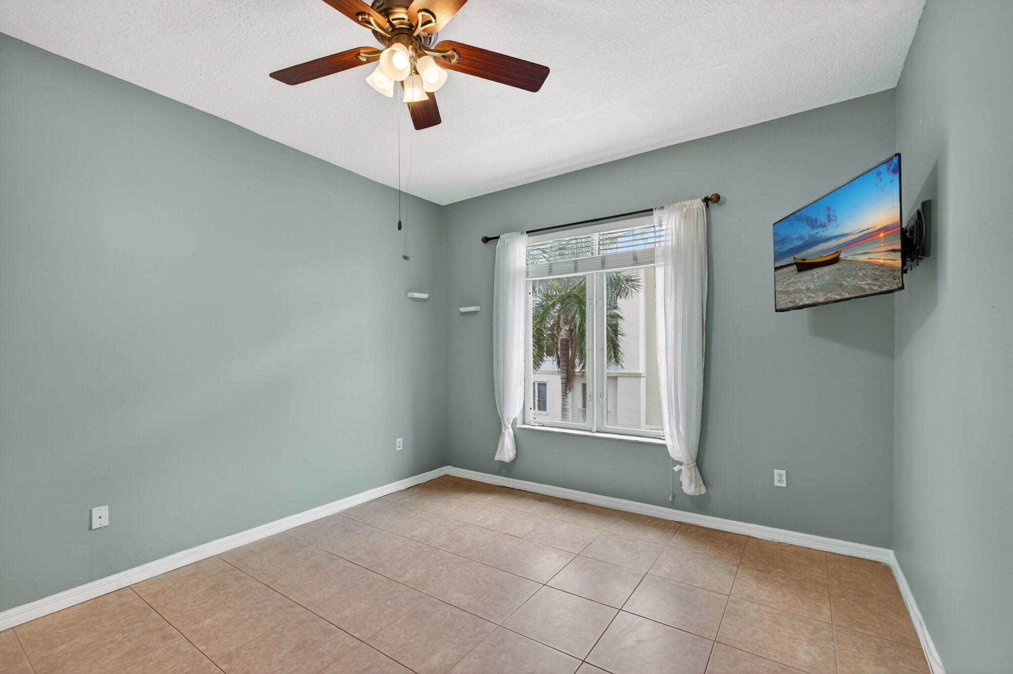 Village At Abacoa Condo - Residential