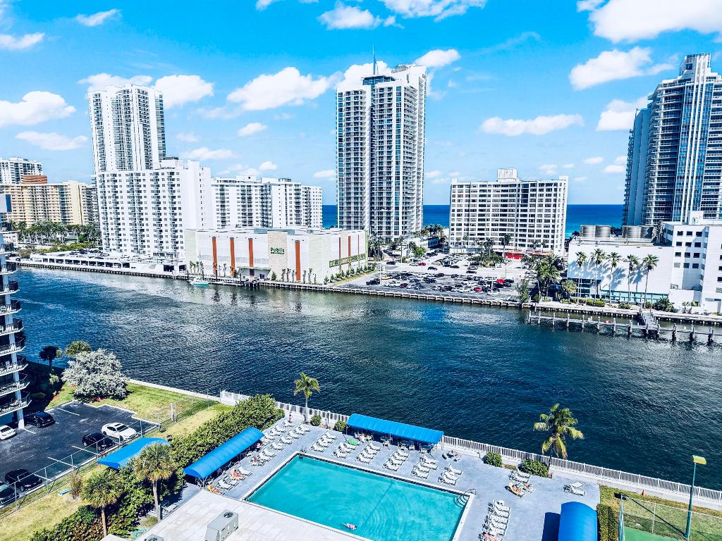 TOWERS OF OCEANVIEW SOUTH - Residential