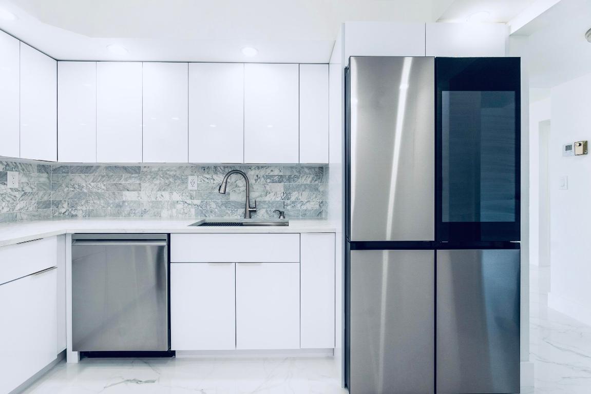 TOWERS OF OCEANVIEW SOUTH - Residential