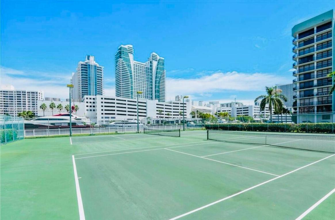 TOWERS OF OCEANVIEW SOUTH - Residential