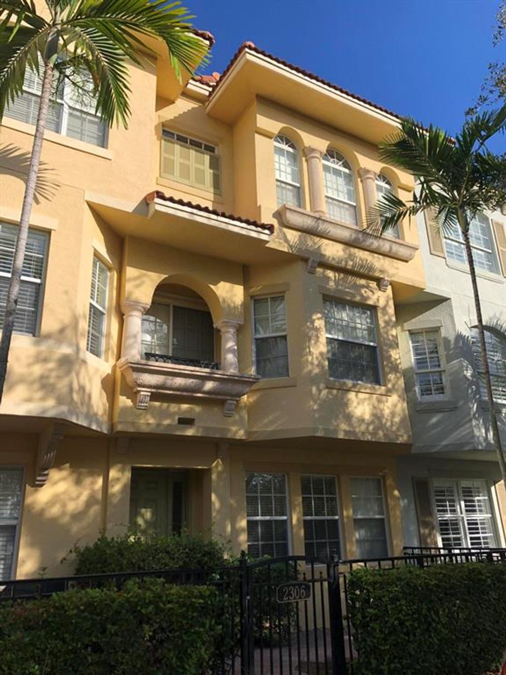 Photo of 2306 Amalfi Way, Palm Beach Gardens, FL 33410 (MLS # R10754200)