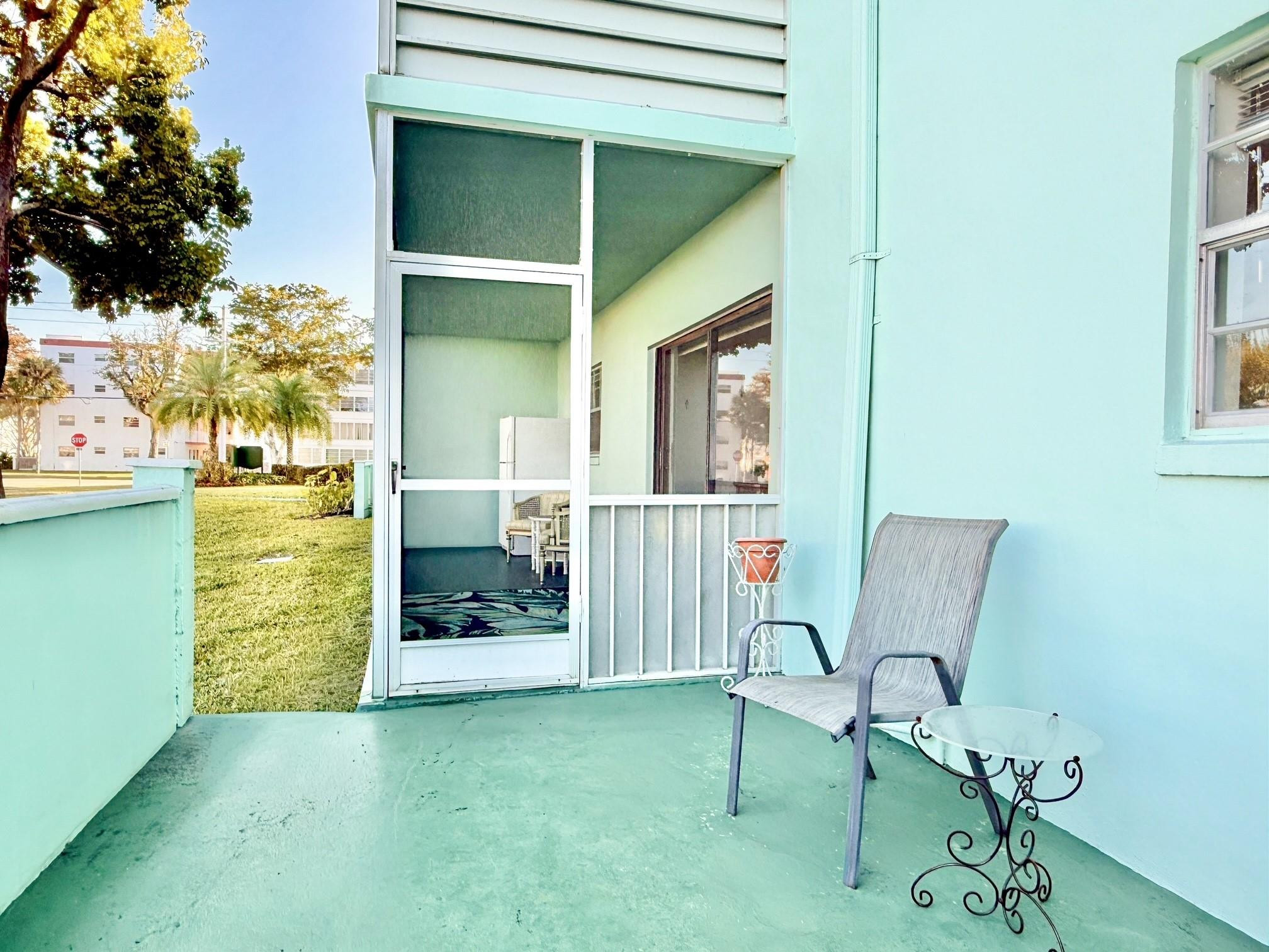 Emerald Condo - Residential