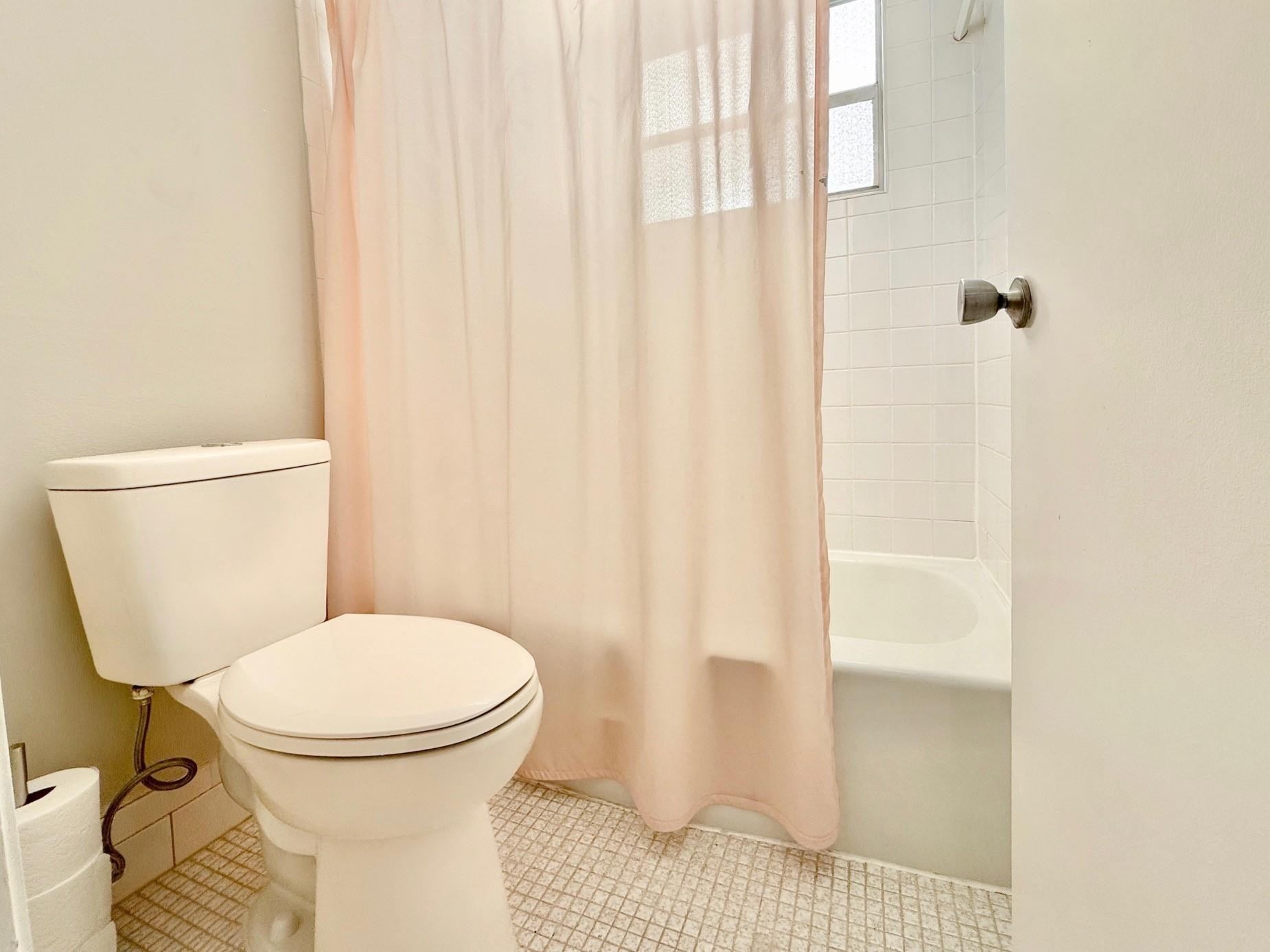 Emerald Condo - Residential