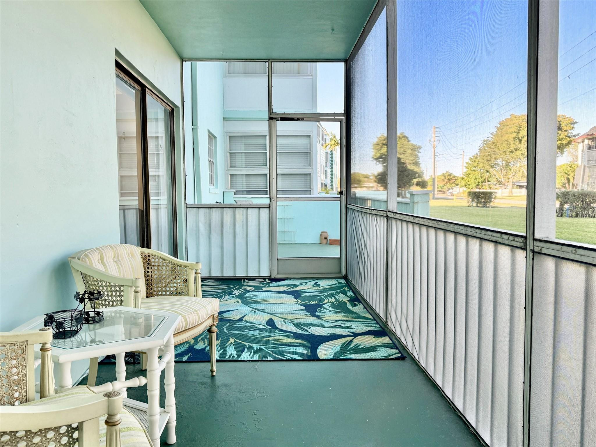 Emerald Condo - Residential