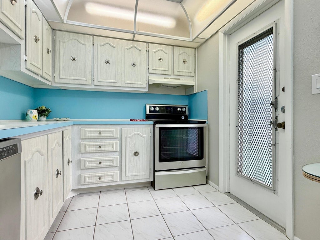 Photo of 4401 NW 41st Street #104, Lauderdale Lakes, FL 33319 (MLS # F10551004)