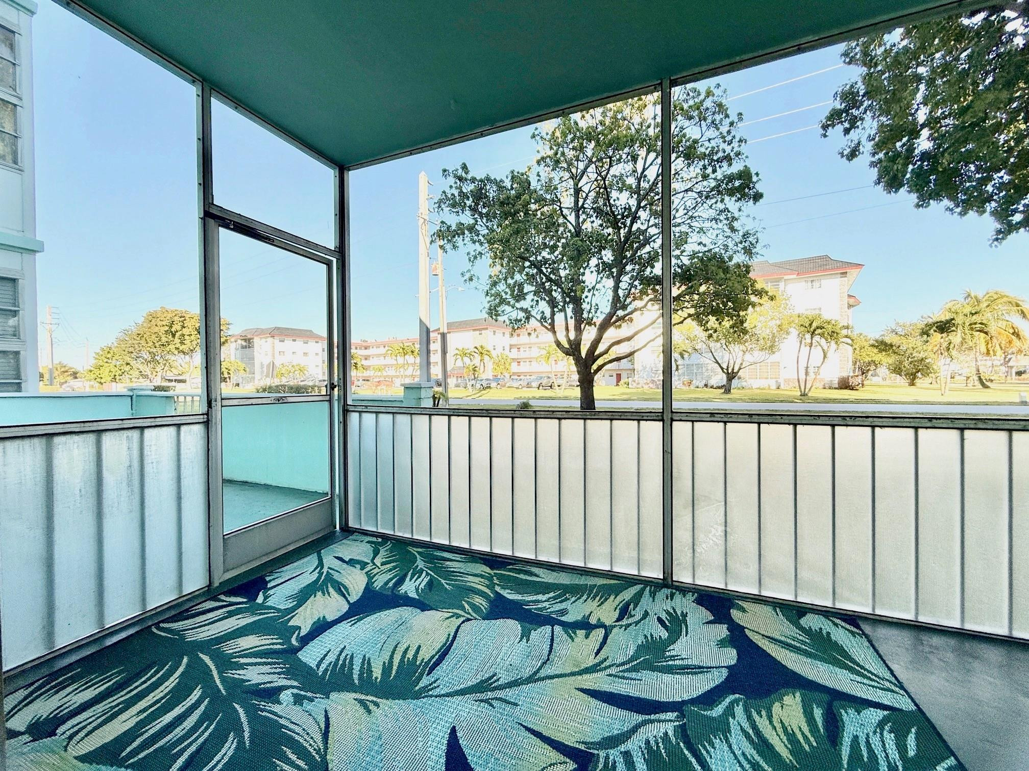 Emerald Condo - Residential