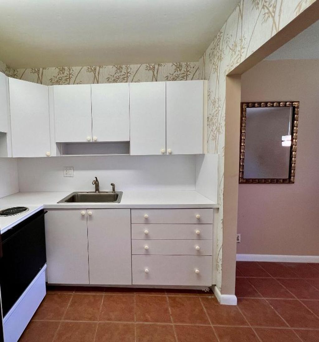 Photo of 80 Norwich D, West Palm Beach, FL 33417 (MLS # R11154510)