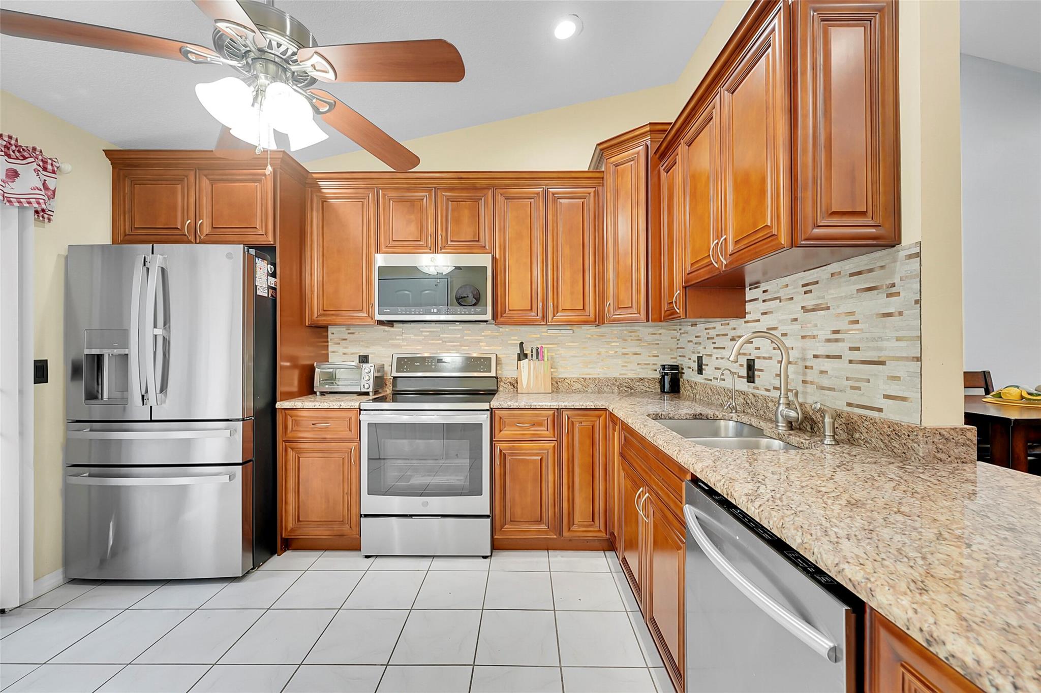 STRATHMORE - Residential