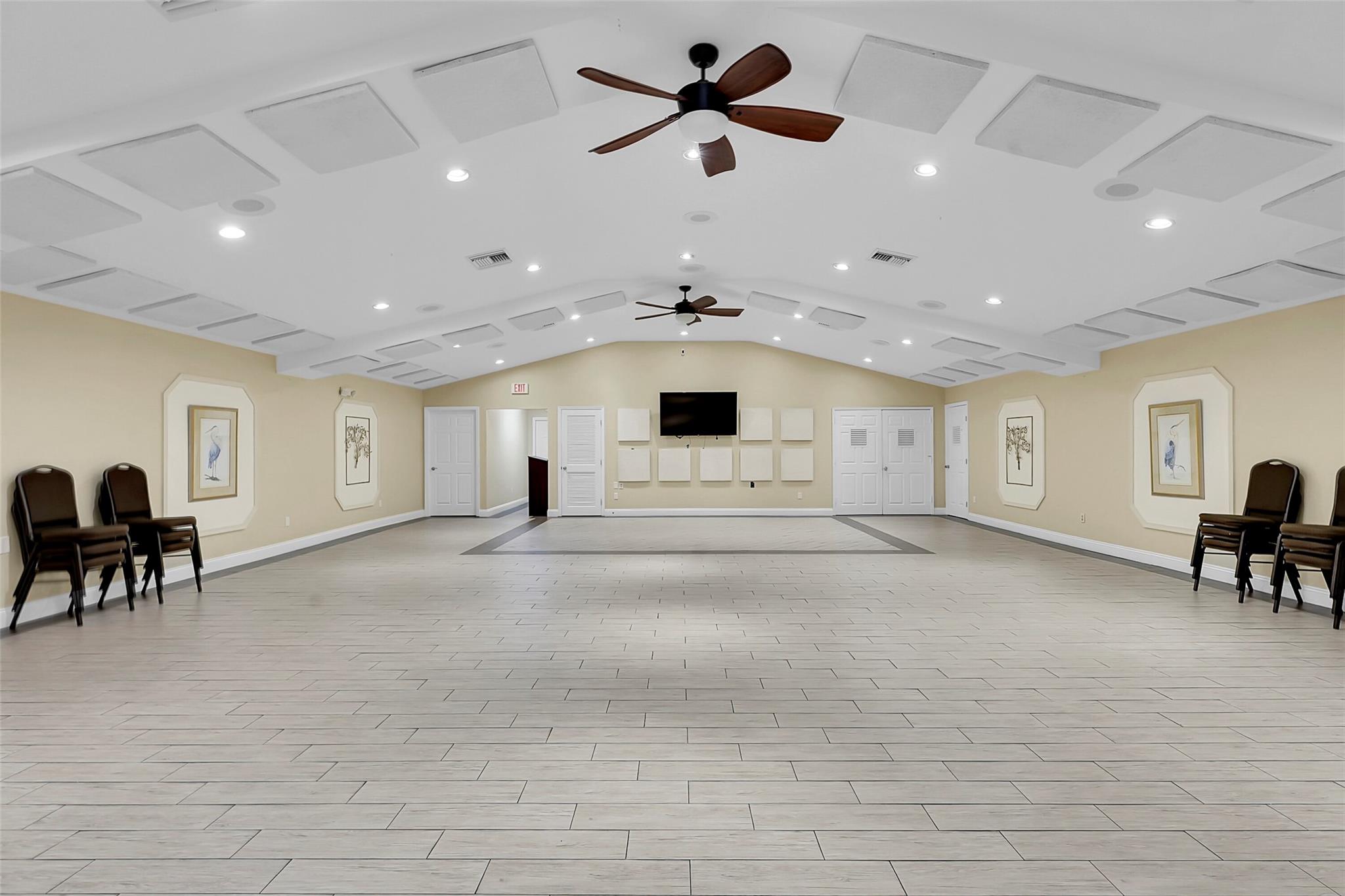 STRATHMORE - Residential