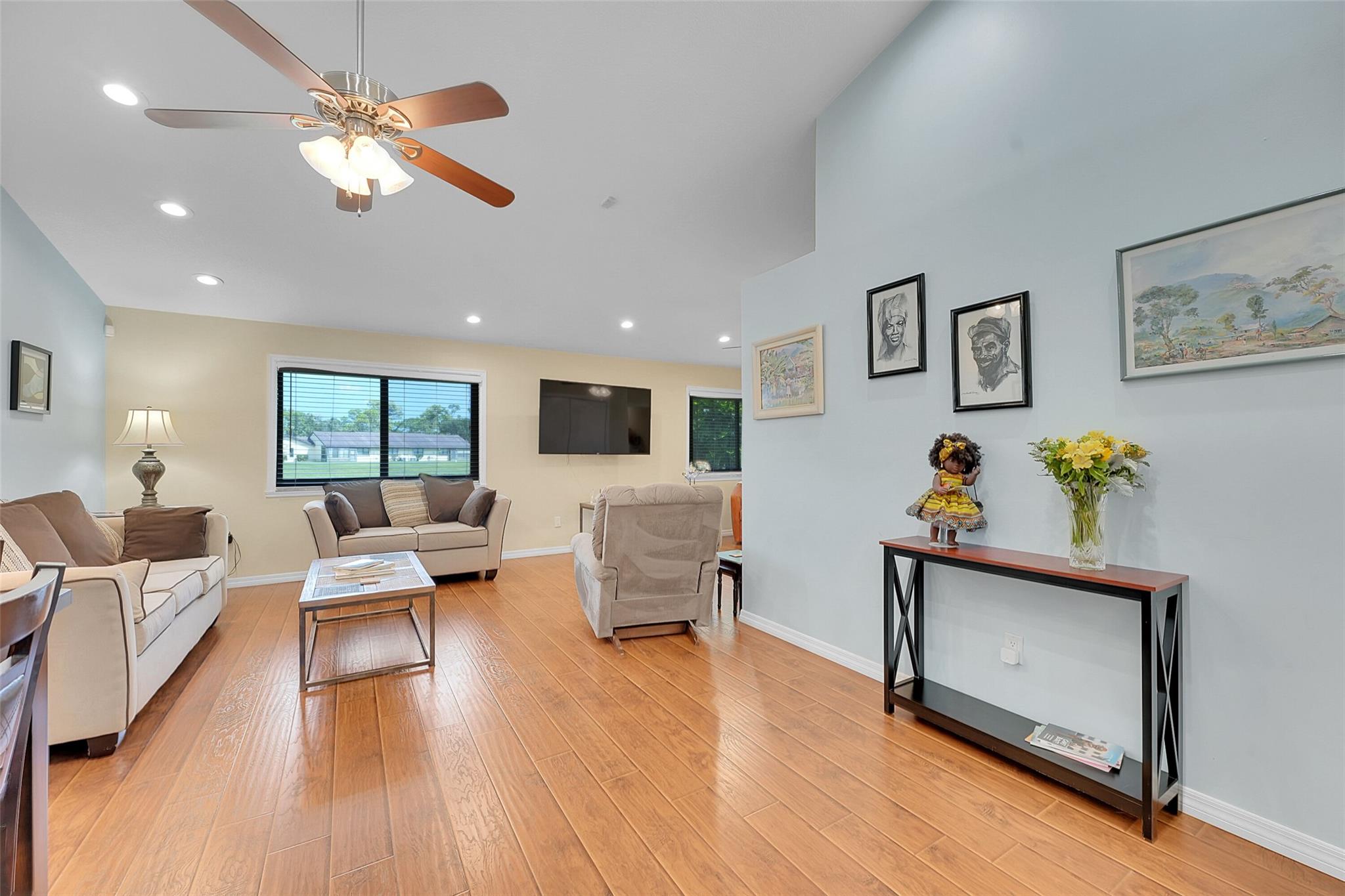 STRATHMORE - Residential