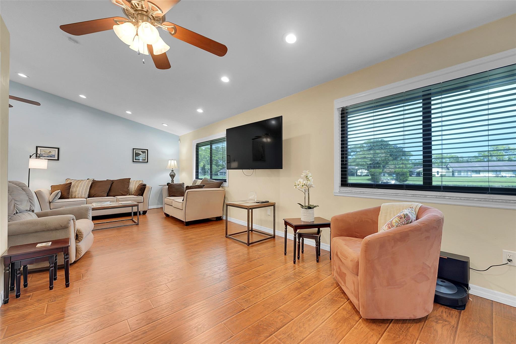 STRATHMORE - Residential