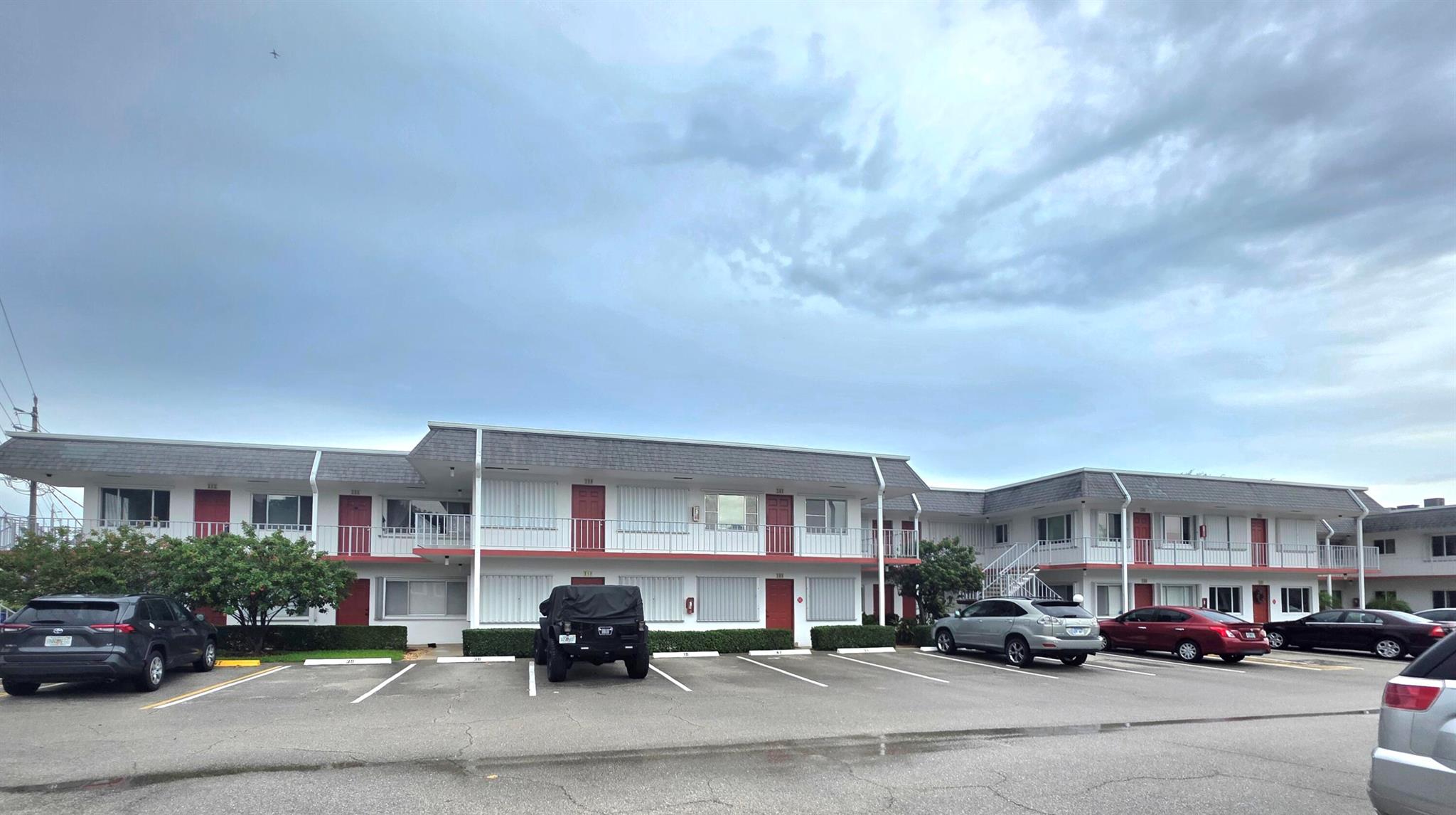3200 Lake Osborne Drive 212