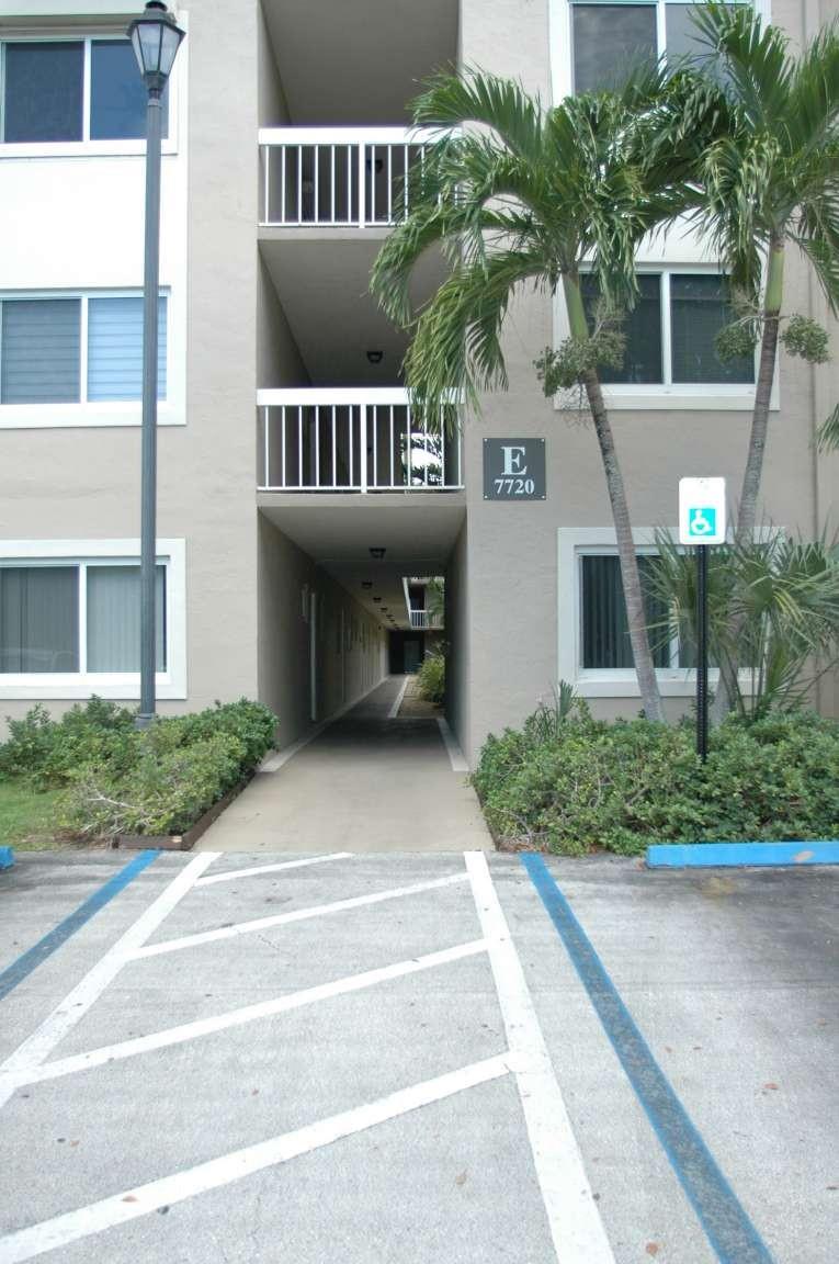 Newly renovated 2/2 corner condo in the Village of Kings Creek! This bright, spacious unit features brand new bathrooms, luxury vinyl plank flooring, and impact windows/doors. Enjoy resort-style amenities including pools, tennis courts, gym, clubhouse, and 24-hour security. Prime location near Dadeland Mall, MetroRail, UM, and major highways—ideal for homeowners or investors.