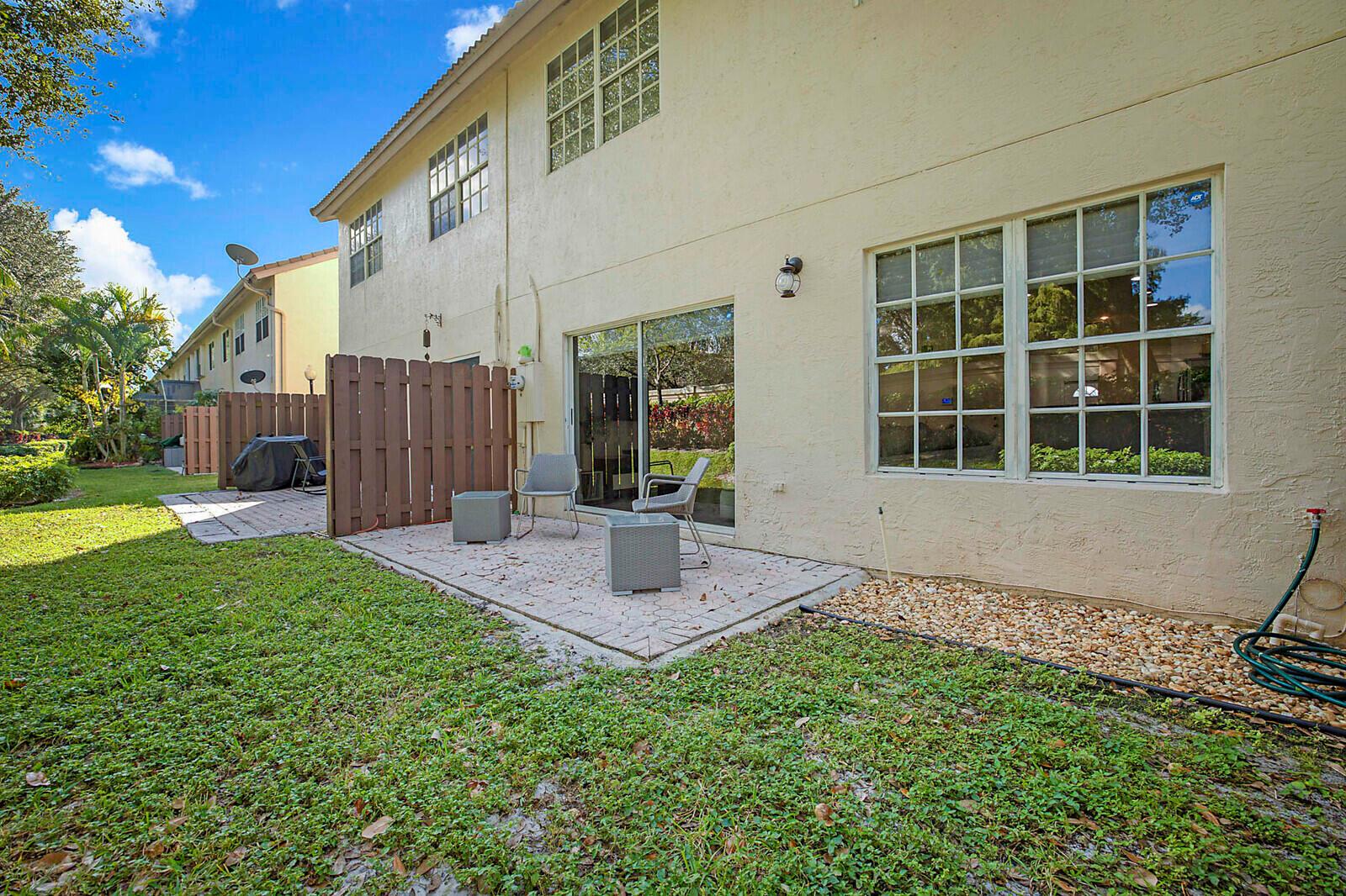 PLEASANT LAKES - Residential