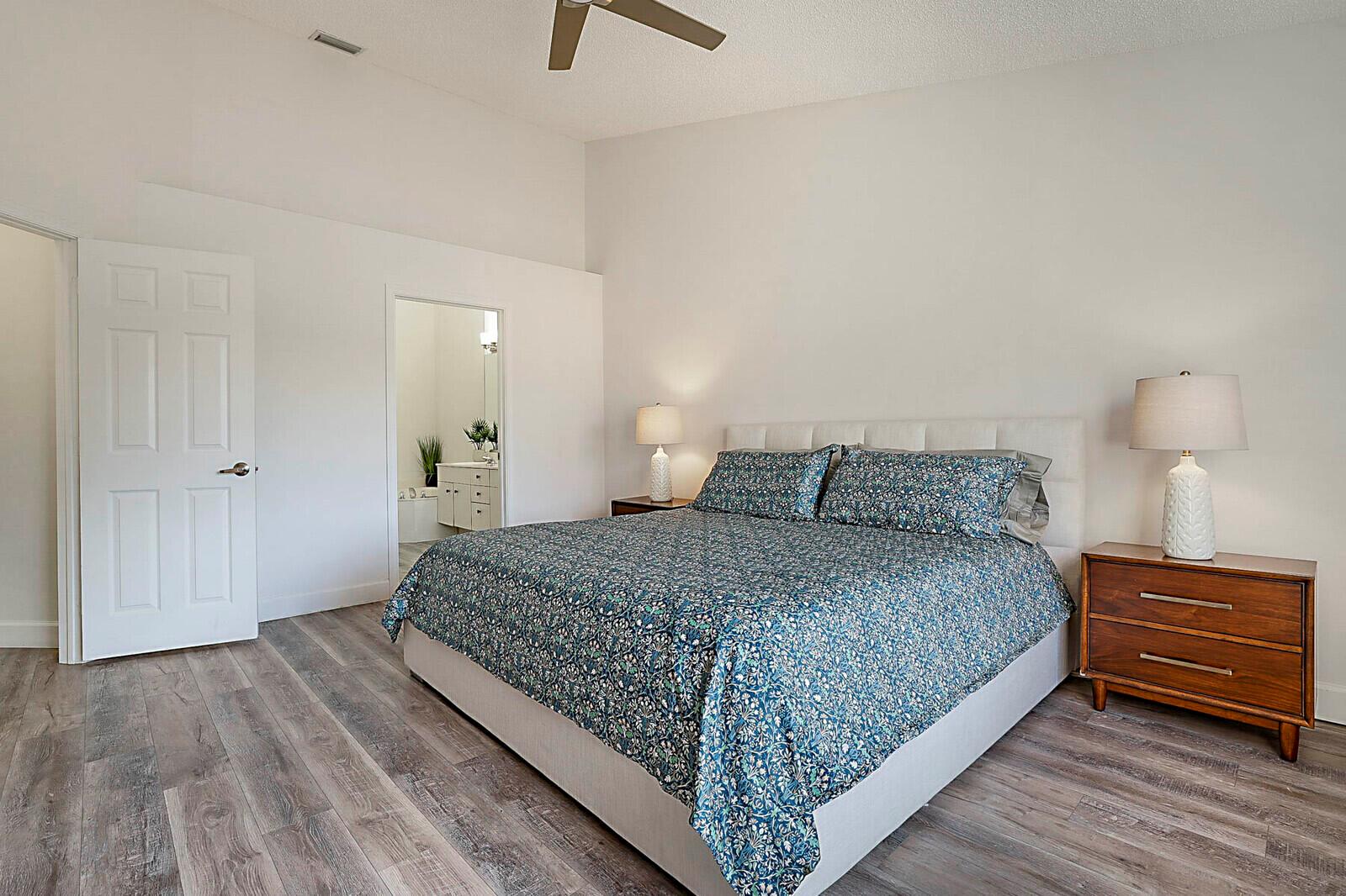 PLEASANT LAKES - Residential