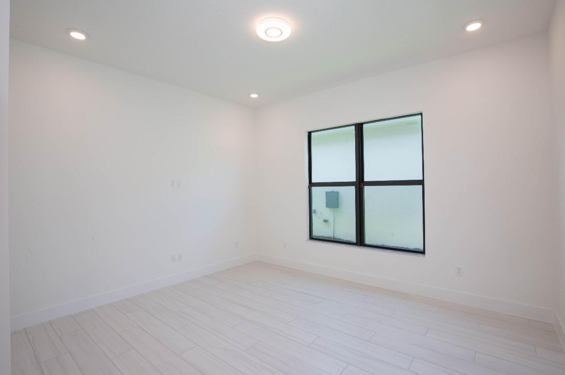 CRESSWIND PALM BEACH - Residential Lease