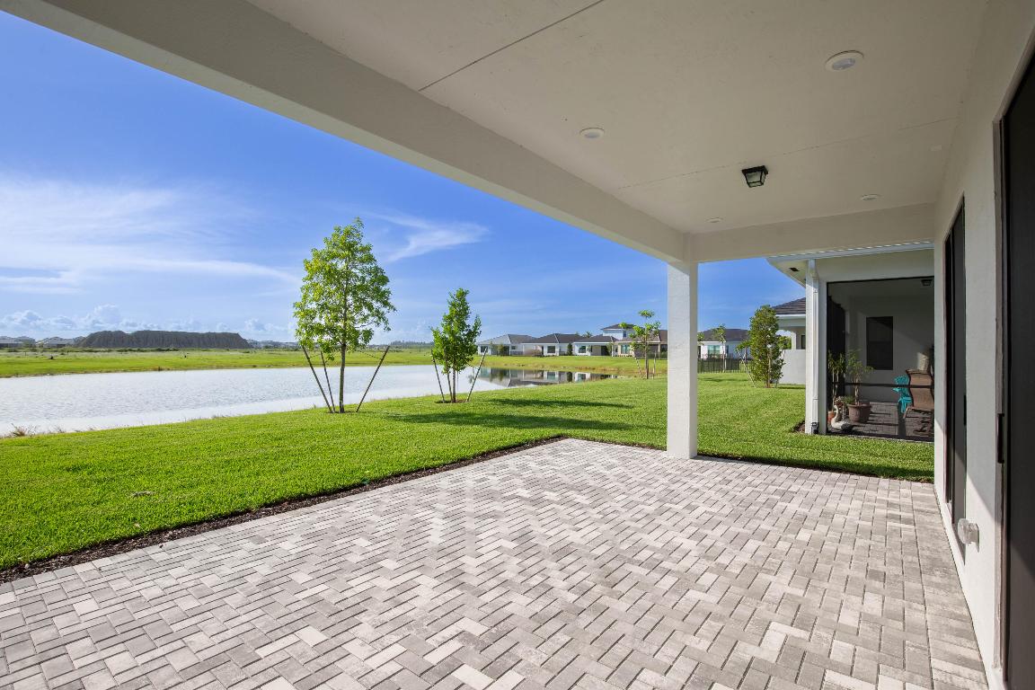 CRESSWIND PALM BEACH - Residential Lease