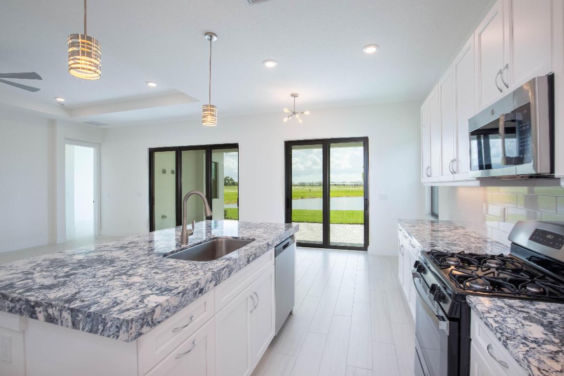 CRESSWIND PALM BEACH - Residential Lease