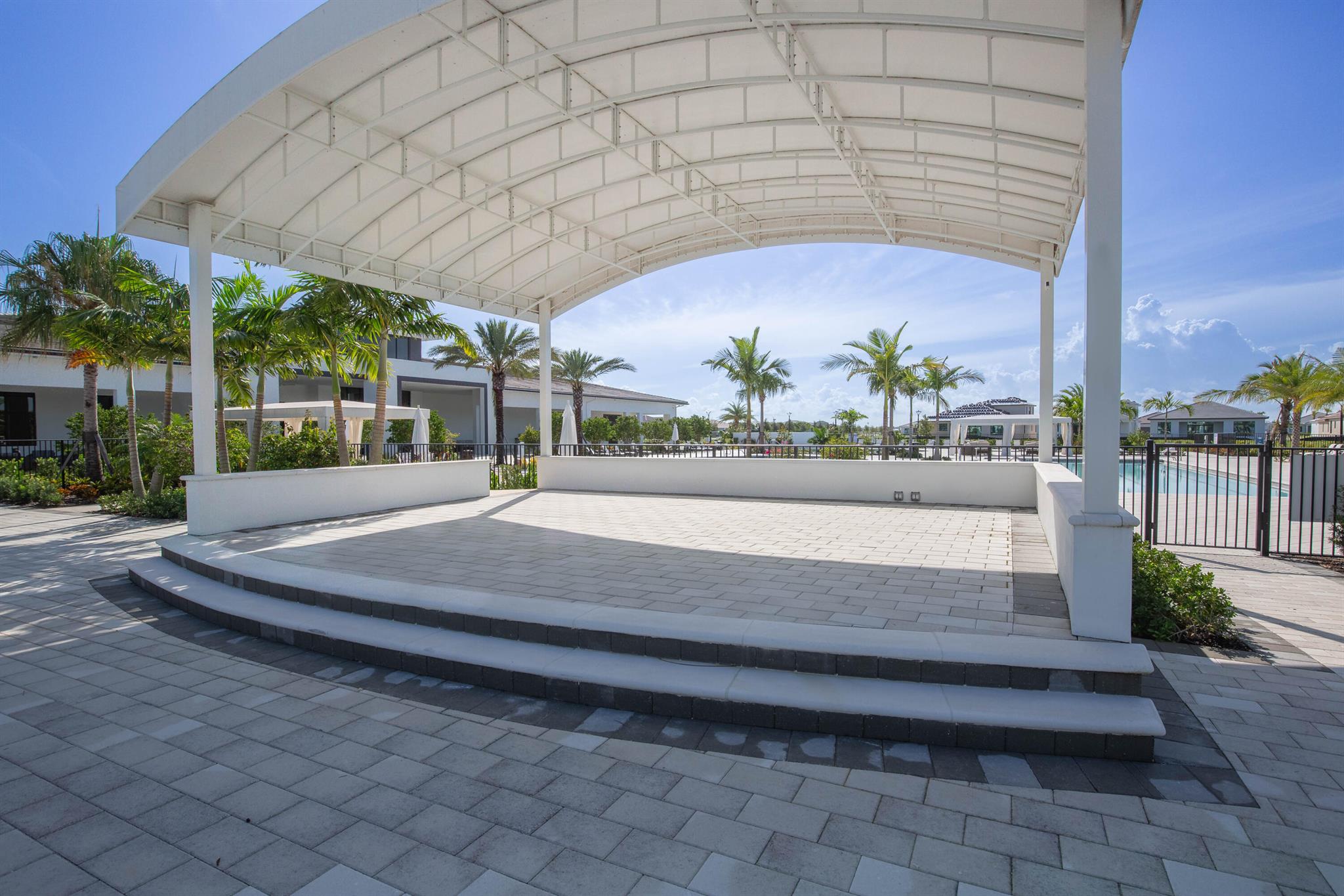 CRESSWIND PALM BEACH - Residential Lease